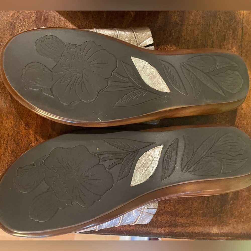 Born Women’s Leather Slide Sandals Size 10 Metallic Silver Comfort Slip-On Shoes - Picture 3 of 8